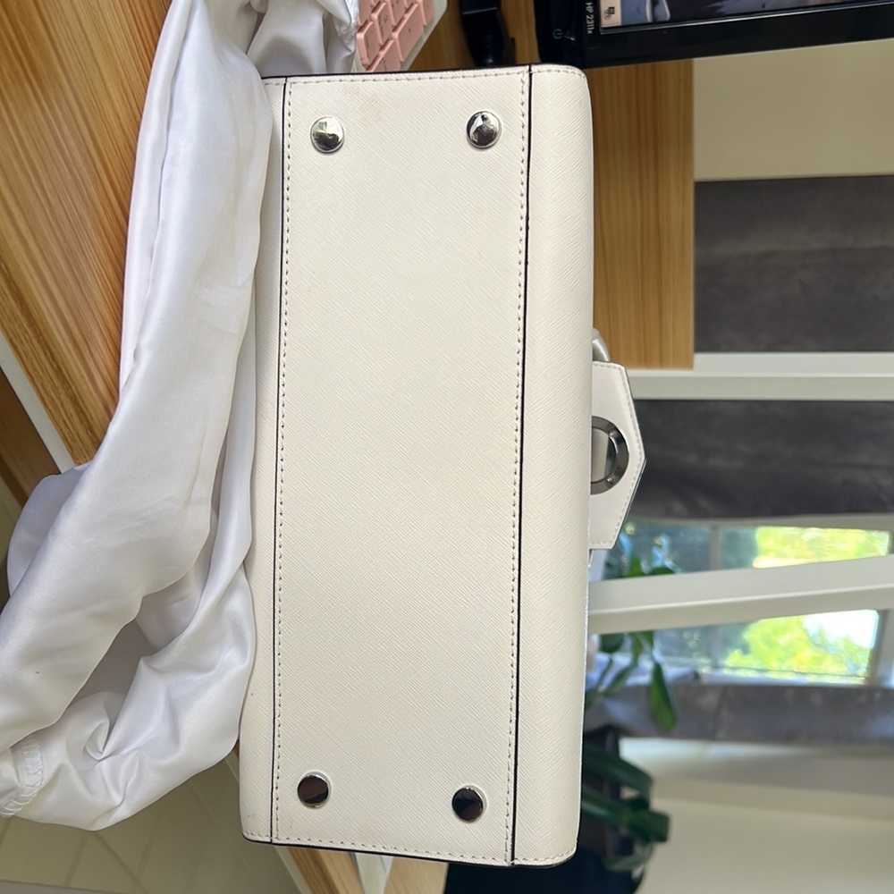 Michael Kors ✨ Handbag - Picture 3 of 6